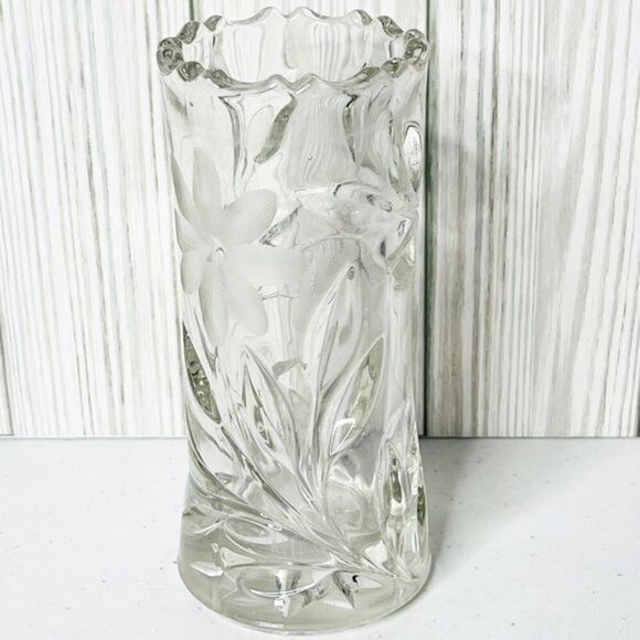 Vintage American Glass Etched Clear Vase Ribbed Top Flowers‎ Floral Star 12” - Picture 2 of 10